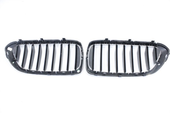 BMW OE 7412421 51137412421 7412422 51137412422 #78 РЕШІТКА ПЕРЕДНЬОЇ РАДІАТОРА ЛІВА + ПРАВА BASIS BMW G32 6GT 7412421 7412422