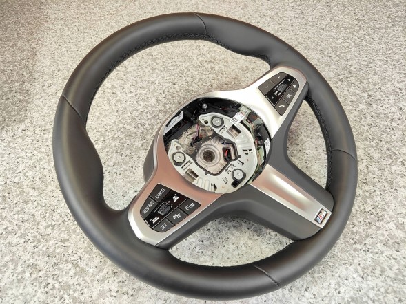 BMW OE 8746675 BMW F40 F44 G42 G20 G21 G22 G23 G26 ORYGINALNA KIEROWNICA M PAKIET WIBRACJA BMW F40 F44 G42 G20 G21 G22 G23 G26 ОРИГІНАЛЬНЕ КЕРМО М ПАКЕТ ВІБРАЦІЯ