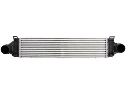 Valeo 818245 Valeo 818245 перезарядний охолоджувач повітря 818245