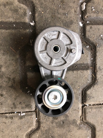 Mercedes-Benz OE A906 200 0670 Mercedes 9062000670 Sprinter Натягувач ременя