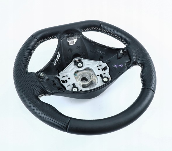 PFI 1777047 Кермо для BMW 1 e87 e81 e82 e88 TUNING PFI