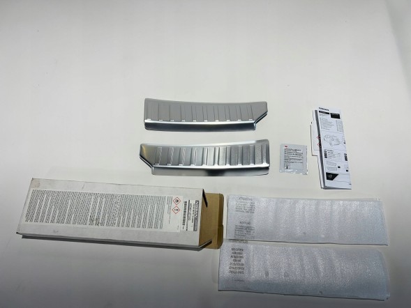 Nissan OE KE967-5F020 NISSAN ЗАХИСНІ ПЛАНКИ ПОРОГА БАГАЖНИКА NISSAN MIKRA K14 KE967-5F020