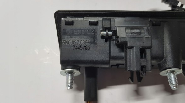 Volkswagen OE 5N0827566K Камера заднього виду в люк vw гольф 5 6 універсал