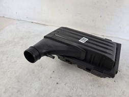 SEAT OE 04E129611L_BB1 Корпус повітряного фільтра SEAT LEON IV 1.4 04E129611L