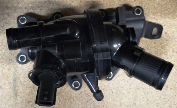Tech-France Корпус термостата Renault Megane IV 1.3TCE Captur Kadjar M3761 110600260R