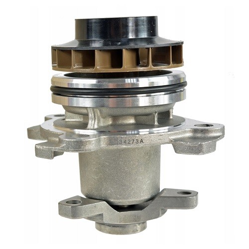 210103098R RENAULT Насос системи охолодження M9R M9T