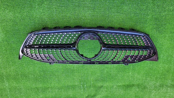 Mercedes-Benz OE GrillW118Amg A1188880000 Mercedes CLA W118 Решітка AMG Diamond A1188880000
