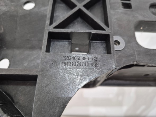 Peugeot OE 9824055880, PAS PRZEDNI 3008 II / 5008 II / C5 AIRCROSS / DS 7 / GRANDLAND X ПЕРЕДНЯ ПАНЕЛЬ НОВА ОРИГІНАЛ
