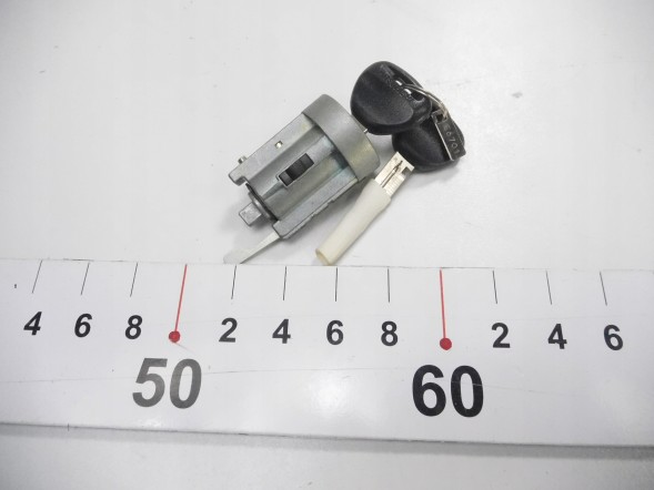 Mitsubishi OE Циліндр запалювання Mitsubishi Space Wagon OE MR153677