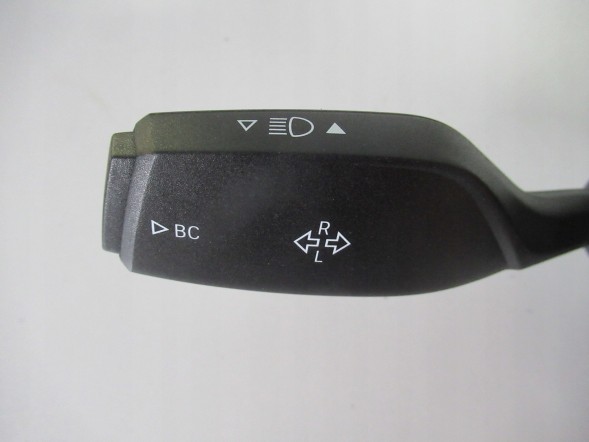 BMW OE BMW G01 G05 G06 G07 ПЕРЕМИКАЧ КОМБАЙНА 9436667