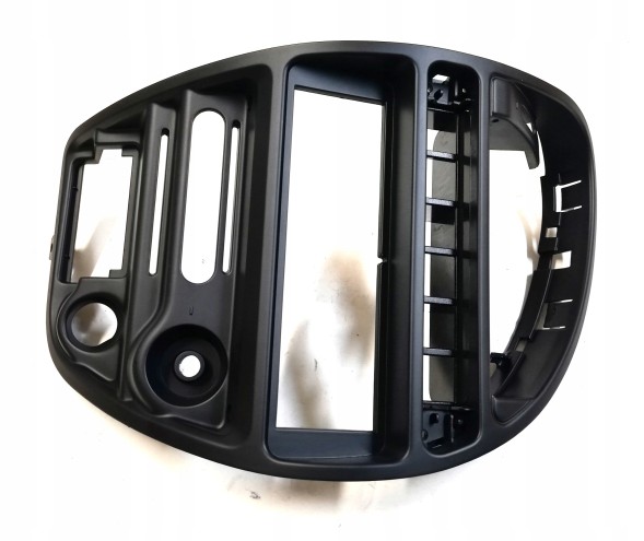 Citroen OE 8211.40 ПАНЕЛЬ УПРАВЛІННЯ РАДІОПОТОКОМ CITROEN SAXO 821140