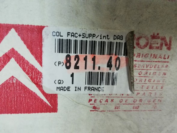 Citroen OE 8211.40 ПАНЕЛЬ УПРАВЛІННЯ РАДІОПОТОКОМ CITROEN SAXO 821140