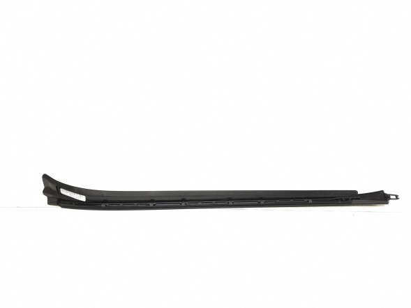 Mercedes-Benz OE MERCEDES GLE W167 ПЛАНКА ЛОБОВОГО СКЛА ПРАВА A1676902208