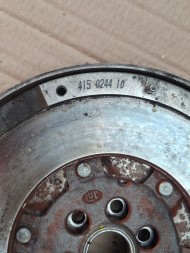 Valeo 415024410 Двомасовий маховик Valeo з підшипником та диском зчеплення для легкових автомобілів