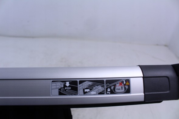 Skoda OE 3P3867708A ROLETA РОЛЕТА ПОЛЬКИ РОЗКЛАДАЧКА БАГАЗНИКА SKODA SUPERB IV 2024 СЕДАН 3P3867708A