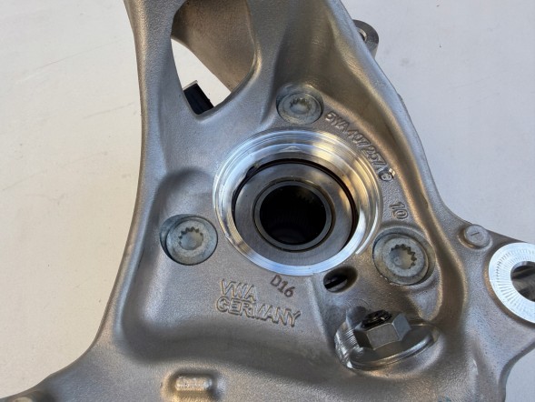 Audi OE 5WA407257B 5WA407621D _auditeile_ Поворотний кулак передньої маточини ЛІВИЙ 5WA407257B AUDI RS3 8Y RSQ3 83A -НОВИЙ-