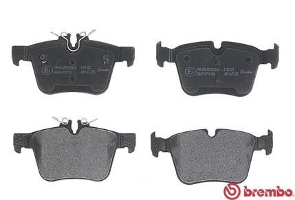 P50122 BREMBO Комплект гальмівних колодок з 4 шт дисків