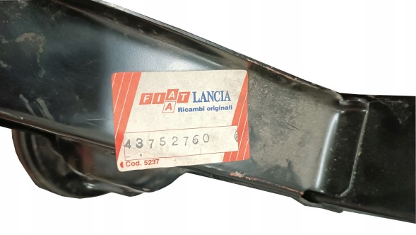 Fiat OE МАЯТНИК ЗАДНІЙ ПРАВИЙ КОМПЛЕКТНИЙ FIAT 126p FL EL BIS 43752760 ОЙРІНАЛЬНИЙ