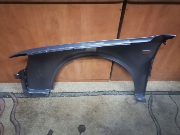 Polcar BŁOTNIK PRAWY PRZÓD PRZEDNI AUDI A4 B6 LY7Z БРИЗКОВИК ПЕРЕДНІЙ ПРАВИЙ AUDI A4 B6 LY7Z