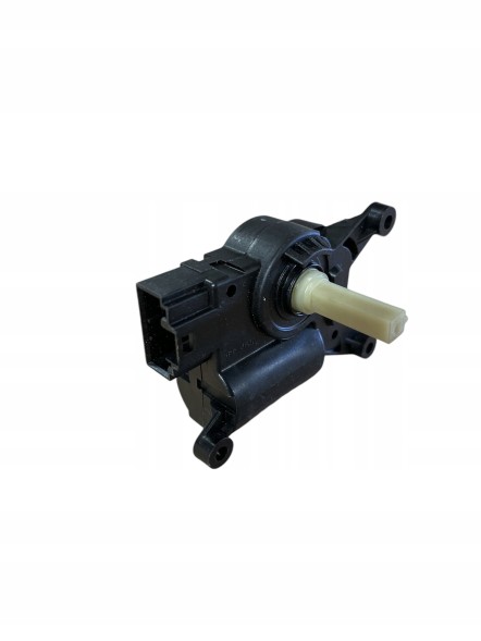Mercedes-Benz OE 0008205808, A0008205808, A-000-820-58-08 Електродвигун Mercedes-Benz А0008205808