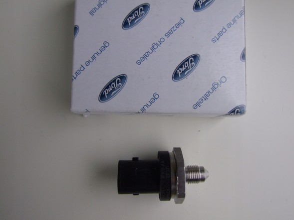 Ford OE 0261545081 EJ7E9F972AA Датчик тиску палива ford 2.0 2.3 ecoboost ej7e-9f972-aa 5255376 новий