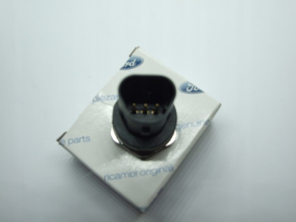 Ford OE 0261545081 EJ7E9F972AA Датчик тиску палива ford 2.0 2.3 ecoboost ej7e-9f972-aa 5255376 новий