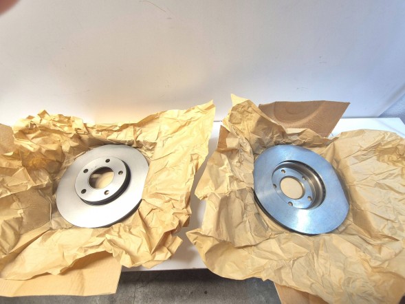 Mazda OE Гальмівний диск передній Mazda 3 II C24Y3325XCVA