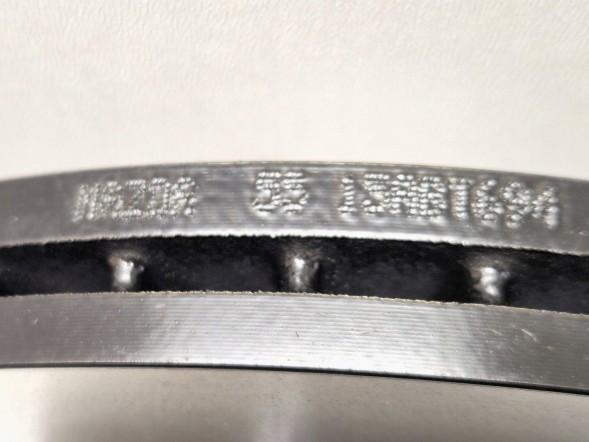 Mazda OE Гальмівний диск передній Mazda 3 II C24Y3325XCVA