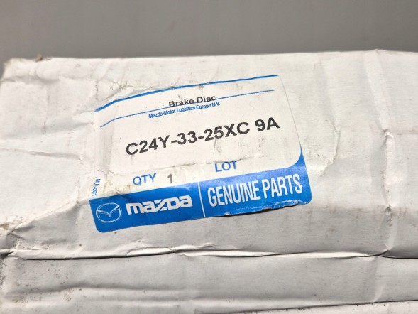 Mazda OE Гальмівний диск передній Mazda 3 II C24Y3325XCVA
