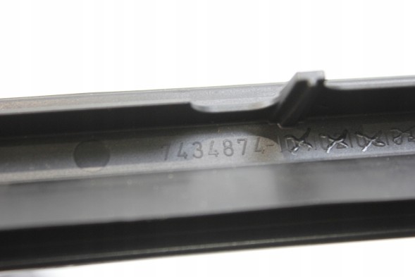 BMW OE 7434874 -01 НАКЛАДКА ВОДОСВІДНОЇ НАКЛАДКИ ПРАВА ЧОРНА BMW G07 X7