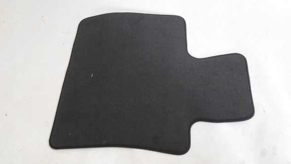 BMW OE Килимок для підлоги BMW X5 F15 X6 F16 51477439860