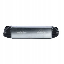 NRF 30975 Інтеркулер bmw x3 04-10 2.0d/3.0d nrf