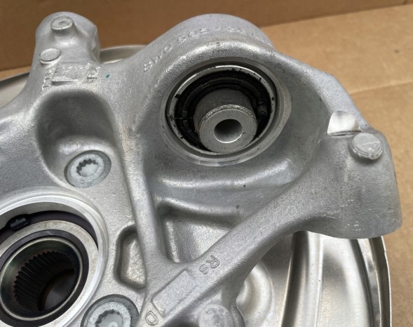 Audi OE 8W0505436AA TYŁ PRAWY AUDI A4 B9 LIFT NOWA ЦАПФА ЗАДНЯ ПРАВА AUDI A4 B9 LIFT AUDI A5 8W0505436AA НОВА