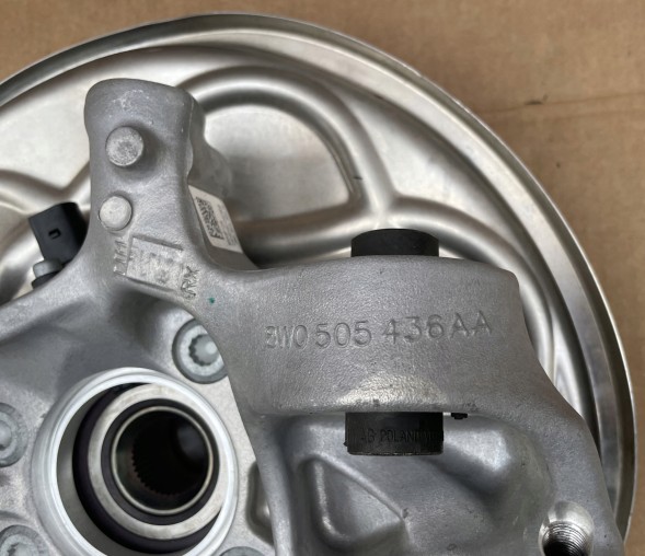 Audi OE 8W0505436AA TYŁ PRAWY AUDI A4 B9 LIFT NOWA ЦАПФА ЗАДНЯ ПРАВА AUDI A4 B9 LIFT AUDI A5 8W0505436AA НОВА