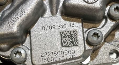 Nissan OE Nissan заводська комплектація 150007372R pompa oleju