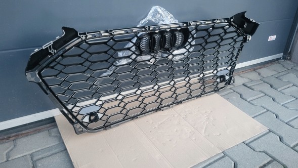 Audi OE GRILL ATRAPA CHŁODNICY AUDI RS4 B9 LIFT 2019- Решітка радіатора Audi RS4 8W0 B9 LIFT 19- 8W0853651BF BG ОРИГІНАЛ НОВА!!
