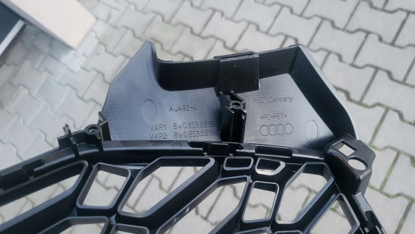 Audi OE GRILL ATRAPA CHŁODNICY AUDI RS4 B9 LIFT 2019- Решітка радіатора Audi RS4 8W0 B9 LIFT 19- 8W0853651BF BG ОРИГІНАЛ НОВА!!