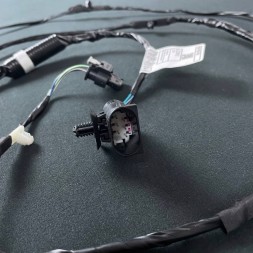 BMW OE НОВИЙ джгут BMW X1 F48, F49 LCI, PDC переднього бампера 61 12 8709821