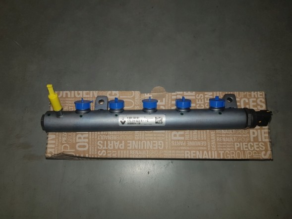 Renault OE 175214823R інжекторна планка