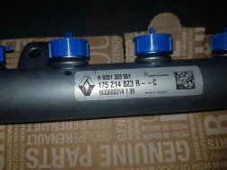 Renault OE 175214823R інжекторна планка