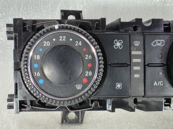 Mercedes-Benz OE A9068301785KZ 5HB009012-08 Mercedes sprinter 906 panel nawiewu a9068301785kz 5hb009012-08