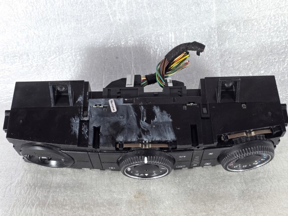 Mercedes-Benz OE A9068301785KZ 5HB009012-08 Mercedes sprinter 906 panel nawiewu a9068301785kz 5hb009012-08