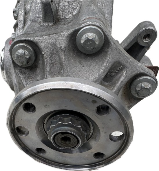 Mercedes-Benz OE DYFER DYFERENCJAL PRZOD PRZEDNI 4MATIC MOST MERCEDES C W205 E W213 W238 GLC W253 CLS W257 ORYGINAL 2053304107 2053310900 ДИФЕР МІСТ ПЕРЕДНІЙ 4MATIC MERCEDES C W205 E W213 W238 GLC W253 CLS W257 OM