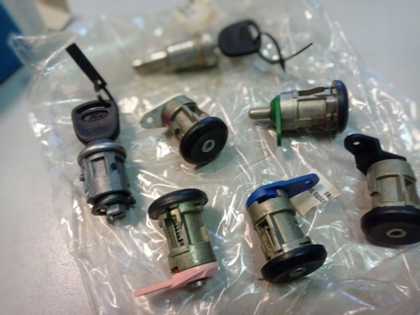 Ford OE Комплект замків Transit 1991-1994 - Ford OE 6945760