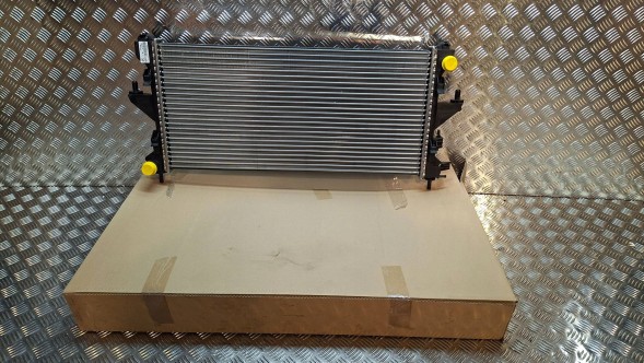 Fiat OE S26340456 Охолоджувач води mahle 1361274080 fiat ducato boxer jumper 2.0 2.2 2.3 hdi