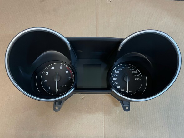 Alfa Romeo OE 50545729 50559563 ALFA ROMEO GIULIA 2.0 ЛІЧИЛЬНИК ГОДИННИК ЄС 5 ДЮЙМОВ OEM