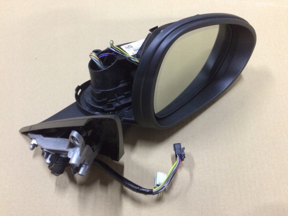 Alfa Romeo OE 156124239 156135673 ALFA ROMEO GIULIA ДЗЕРКАЛО ПРАВЕ 8 6PIN ASSIST