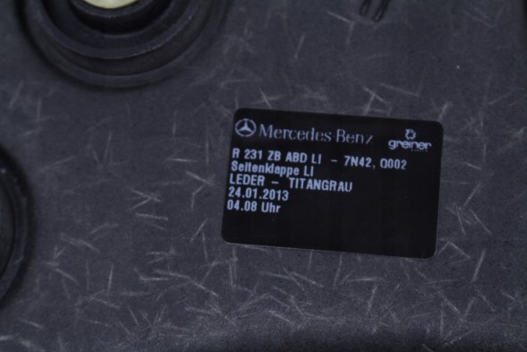 Mercedes-Benz OE ЧОХОЛ MERCEDES SL R231A2316900504