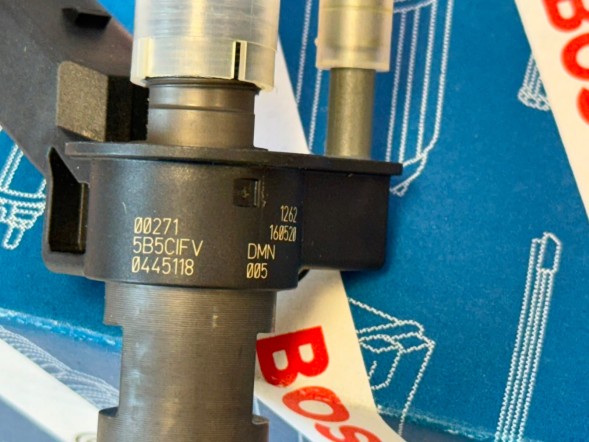 BMW OE 0445118038 B57D30C 3.0 D 5907911362928 ФОРСУНКА 0445118038 B57D30C 3.0 D BMW 7 Серія VI (2016- ) G11/12