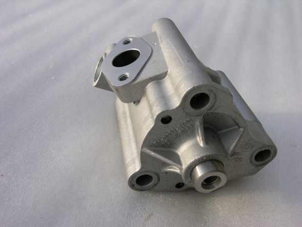 Ford OE DS7E-6600-AB /POMPA OLEJU FORD FOCUS MK3 2.0 USA МАСЛЯНИЙ НАСОС DS7E-6600-AB